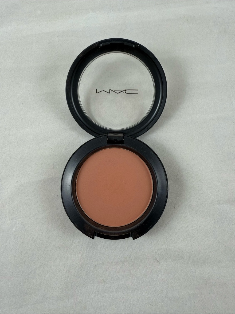 MAC Cosmetics Powder Blush in Gingerly